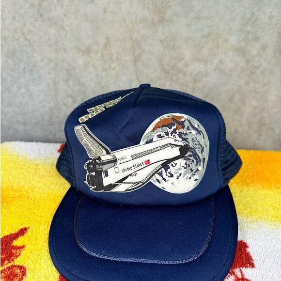 Vintage 80s Nasa Kennedy Space Station Trucker Hat One Size Mesh Back Navy USA - Picture 2 of 8